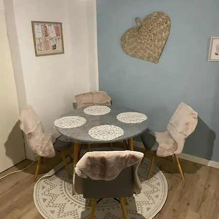 Kleines Einzelzimmer Nr. 7 In Lejlighed